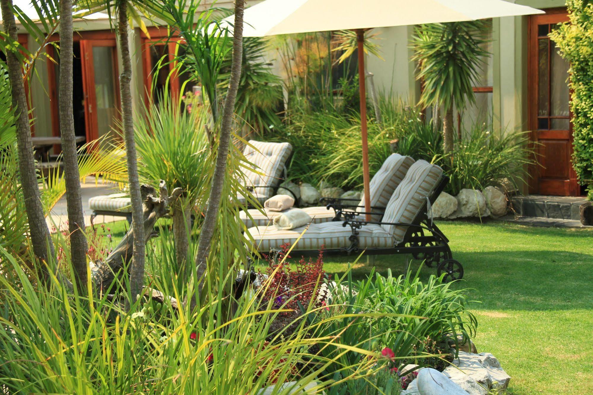 Villachad Guesthouse Kleinmond Exterior foto