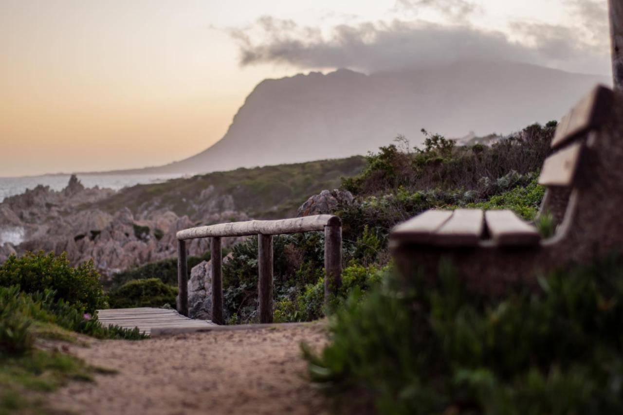 Villachad Guesthouse Kleinmond Exterior foto